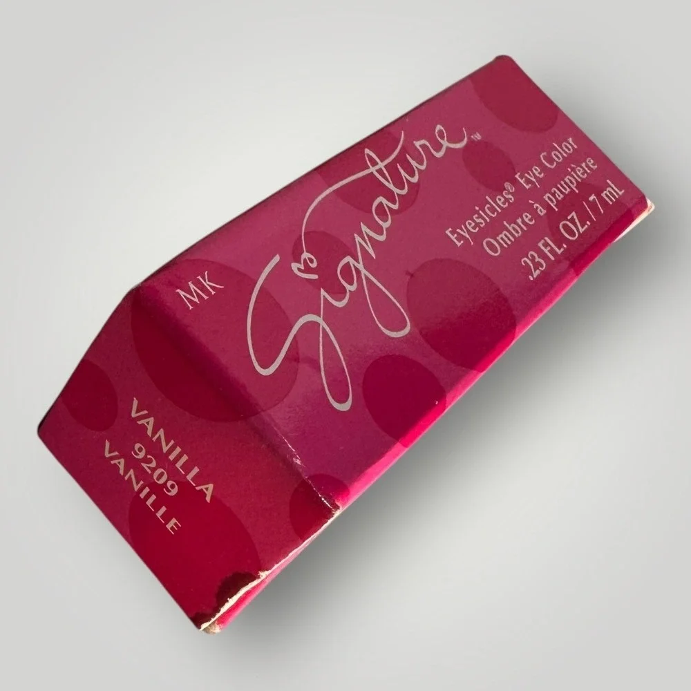 Mary Kay Signature Eyesicles‎ Eye Color Vanilla 9209 Waterproof Matte 0.23oz New